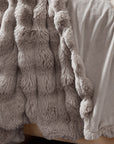 Pom Rabbit Fur plaid
