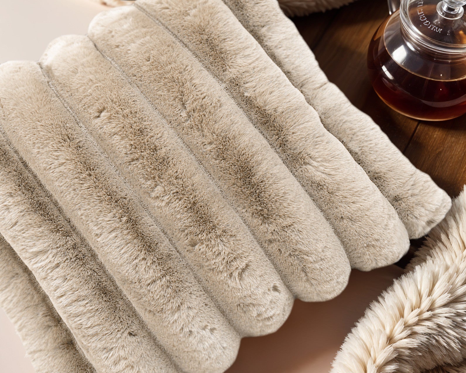 Rib Rabbit sierkussen