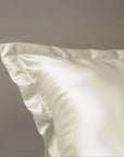 Dekbedovertrek Glossy satijn creme