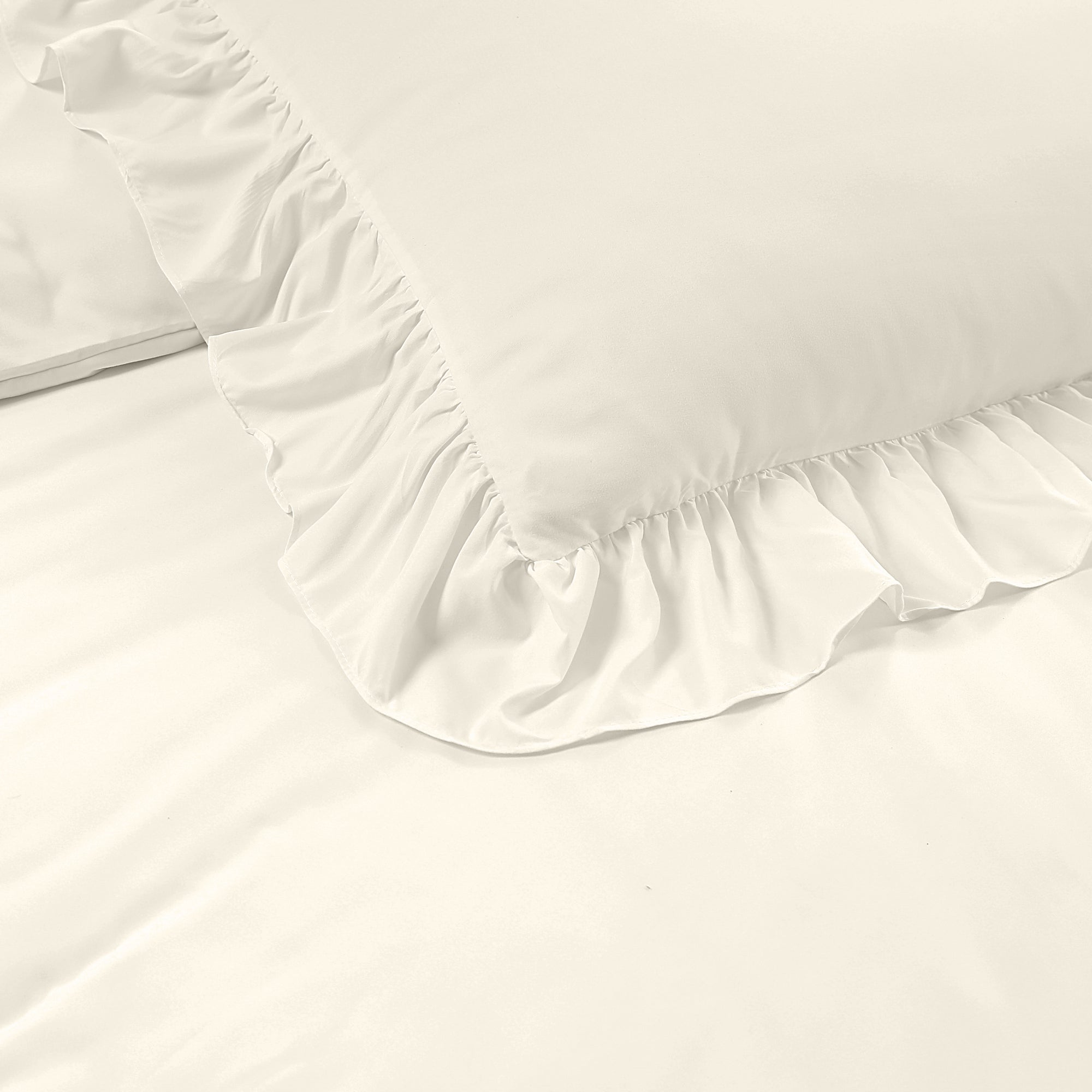 Dekbedovertrek Ruffles creme 