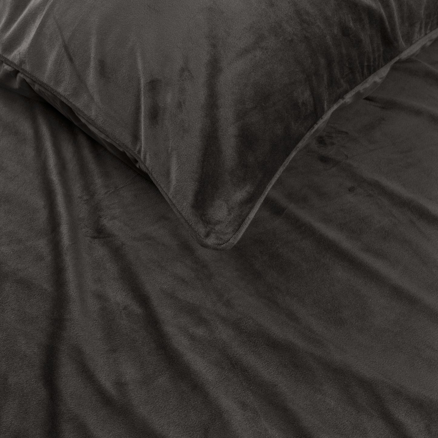 Dekbedovertrek Velvet Piping Deep Taupe 