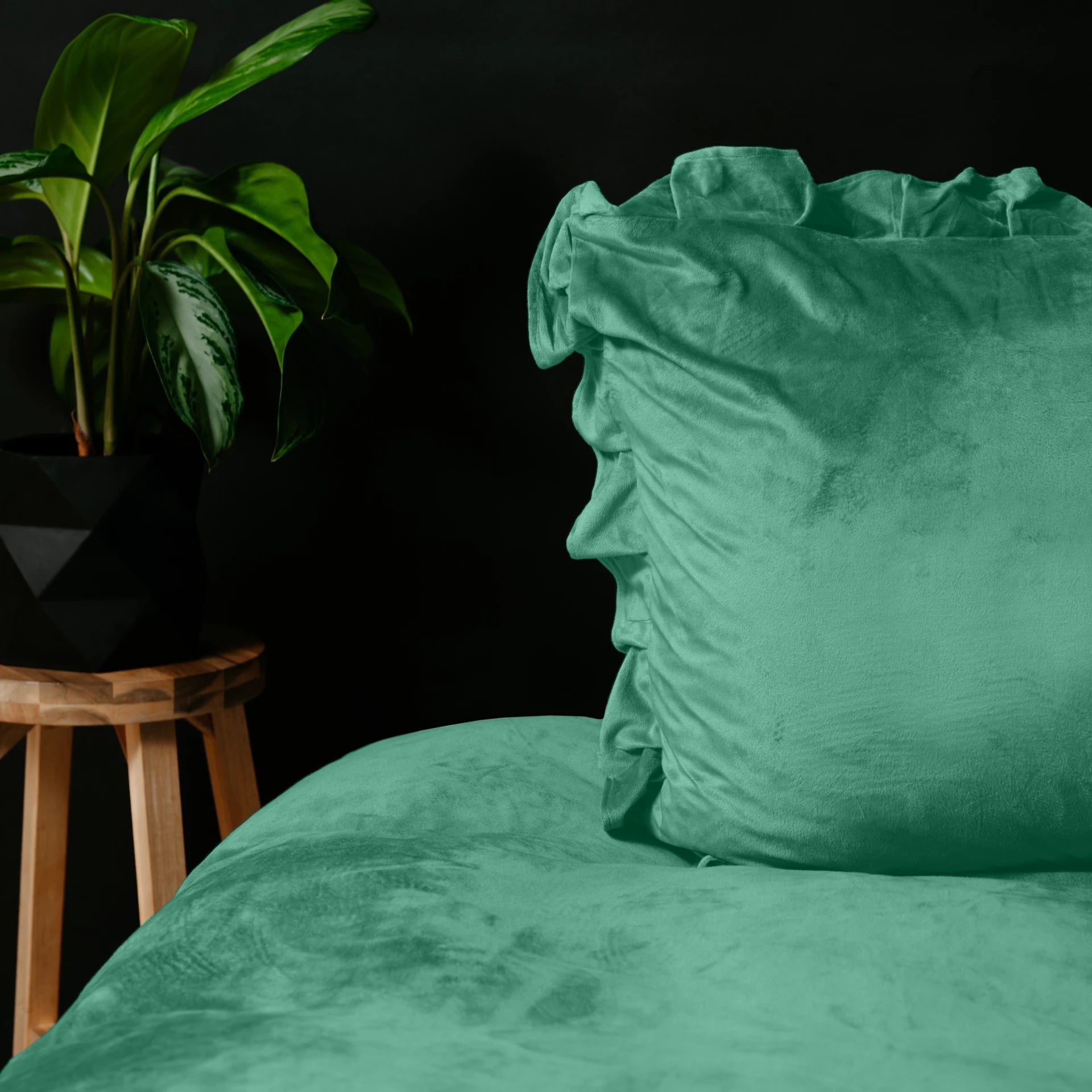 Dekbedovertrek Velvet Ruffles Granite Green 